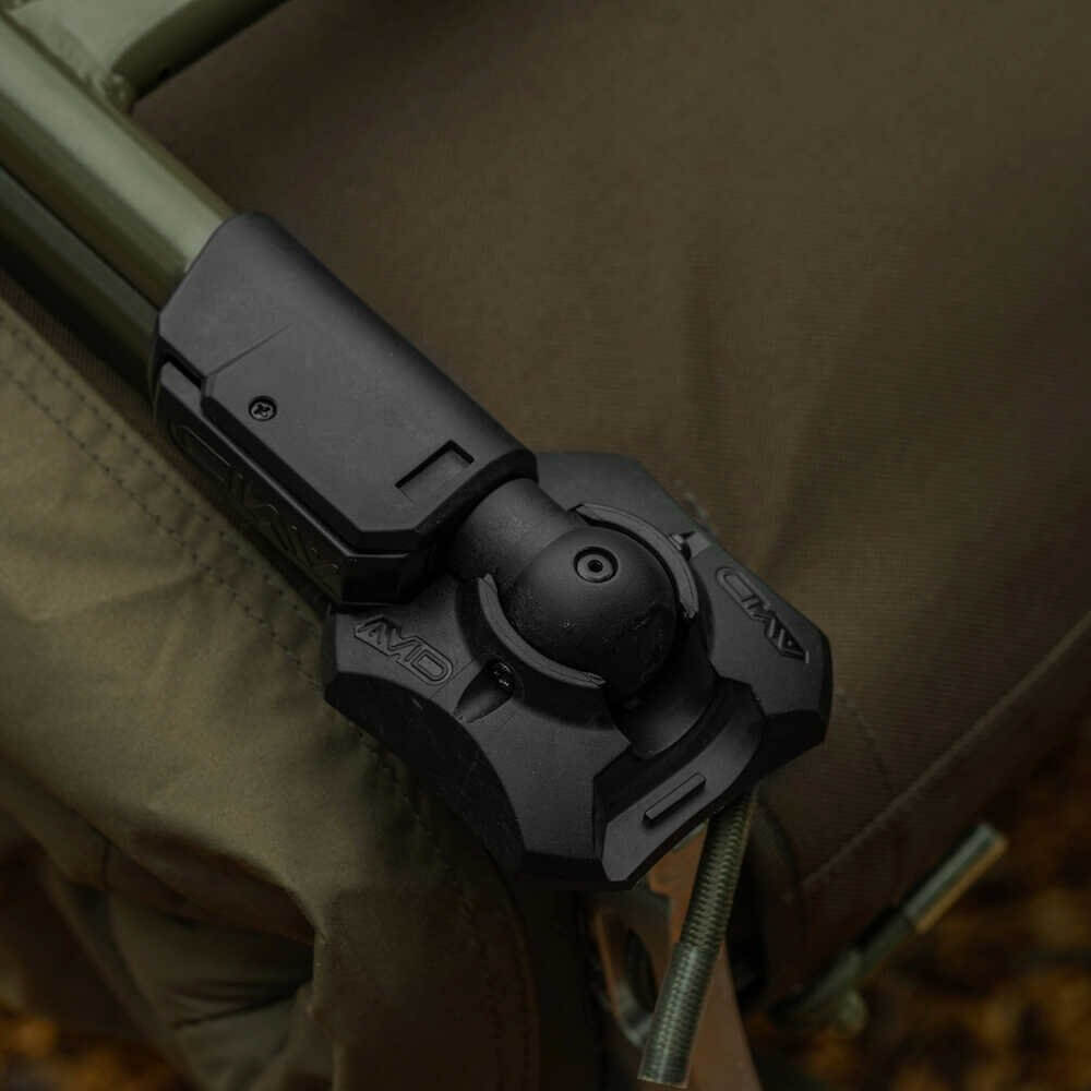 Bed Chair con saco de dormir Avid Carp Benchmark Ultra System - Tienda Carpfishing