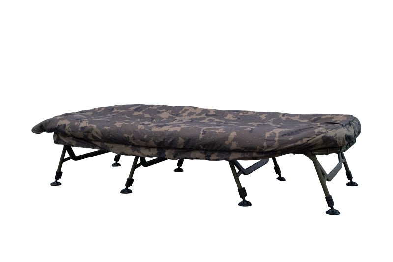 Bed Chair con saco de dormir Solar Worldwide Wide 8 patas - Tienda Carpfishing