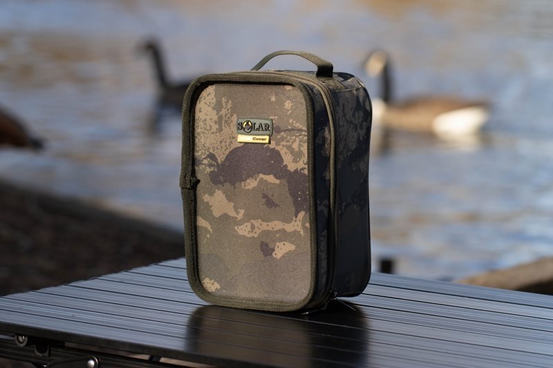 Bolso de Accesorios Solar Undercover Camo - Tienda Carpfishing