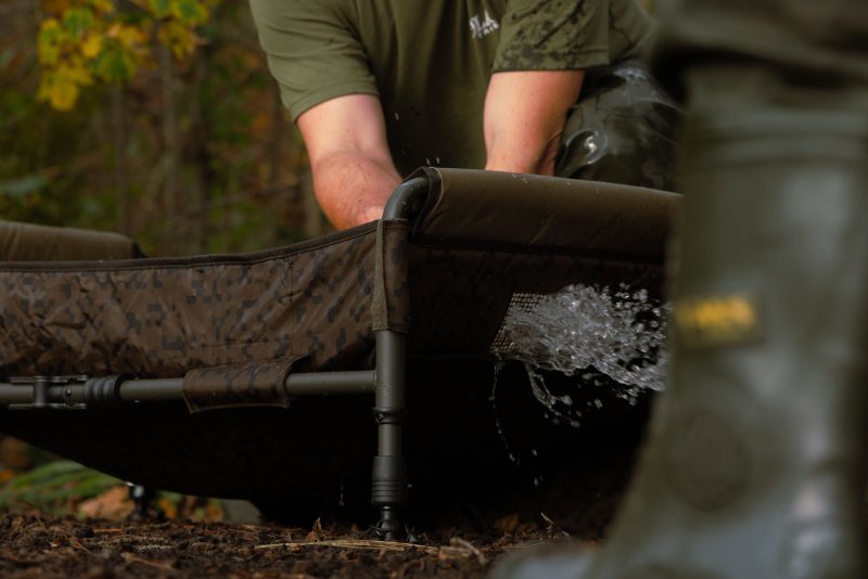 Cuna Solar SP C - Tech Quick Up - Tienda Carpfishing