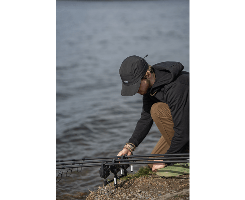 Gorra Avid Carp Stealth 5 - Panel Negro - Tienda Carpfishing