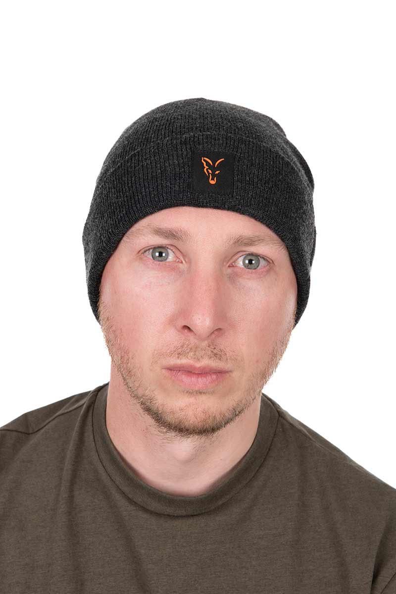 Gorro Fox Collection Beanie Negro y Naranja - Tienda Carpfishing
