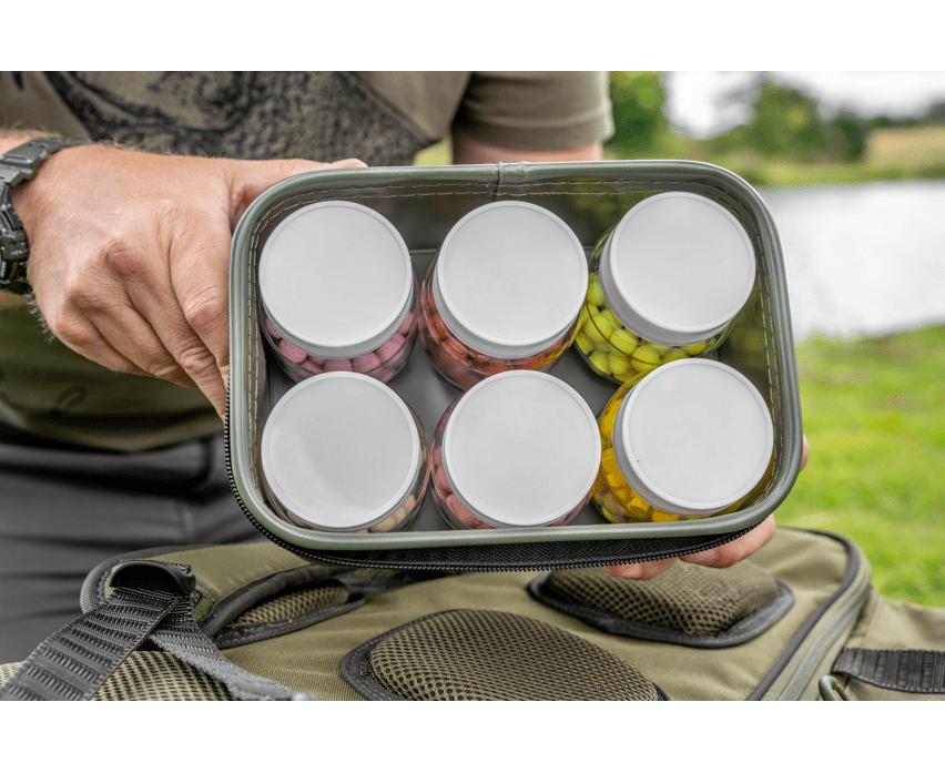 Macuto de 6 botes de cebo Korum Eva - Tienda Carpfishing