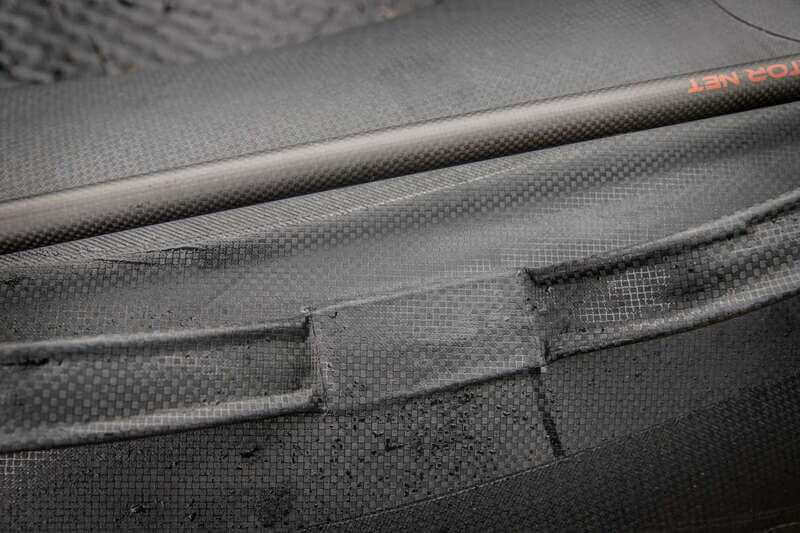 Barca Raptor 200 X Treme Carbon Negro 3