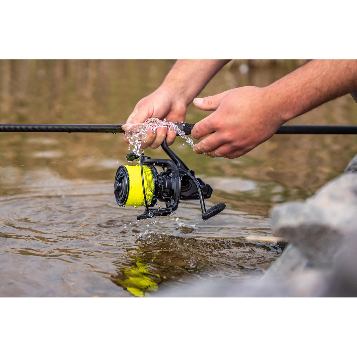 Carrete Avid Carp Ex-Cast 14000