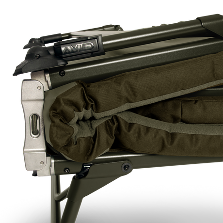 Bed Chair Avid Carp Benchmark Ultra X 8 nohou