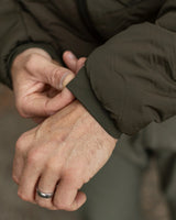 Chaqueta Aislante Korda Verde Oscuro - Tienda Carpfishing