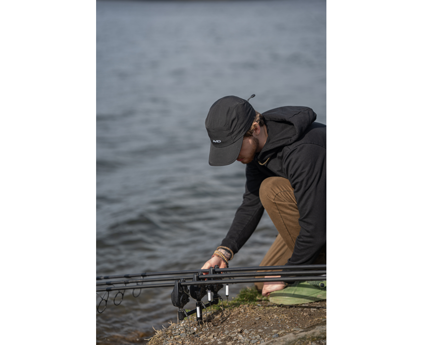 Čepice Avid Carp Stealth 5-Panel Black