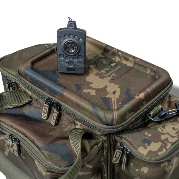Tašky Nash Subterfuge Carryall Malý 30L