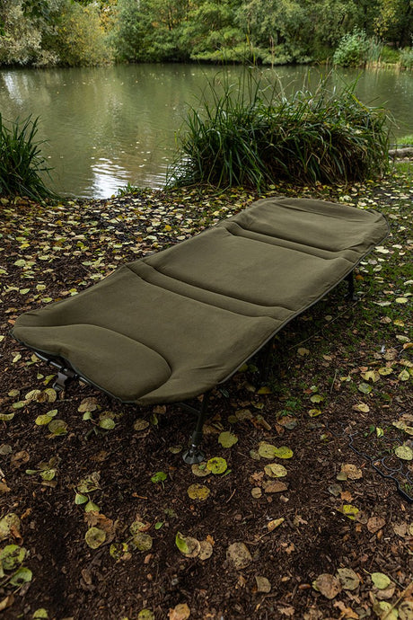Bed Chair con saco de dormir Fox EOS Sleep System - Tienda Carpfishing