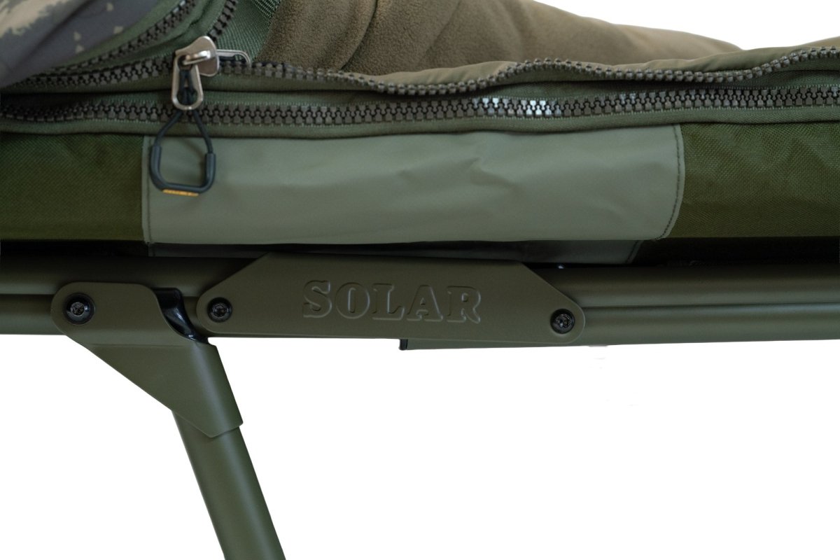 Bed Chair con saco de dormir Solar Worldwide STD 6 patas - Tienda Carpfishing