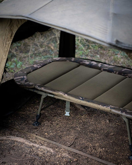 Bed Chair Fox Camolite XL - Tienda Carpfishing
