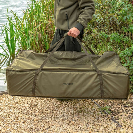 Cuna plegable Avid Carp Revolve - Tienda Carpfishing