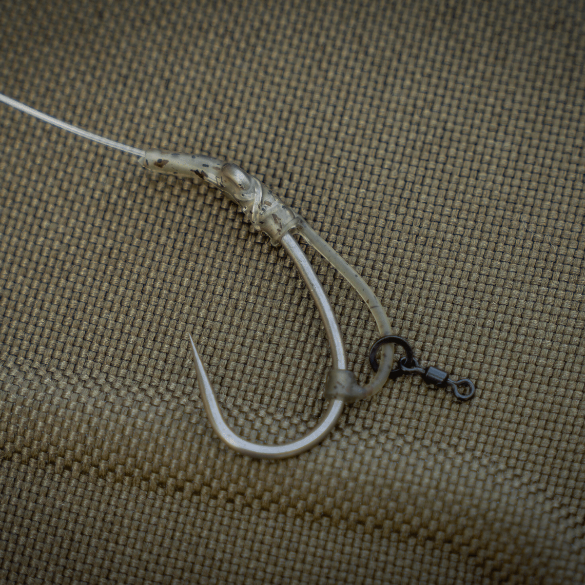 D - Rig Kickers Avid Carp Outline FleckTone - Tienda Carpfishing