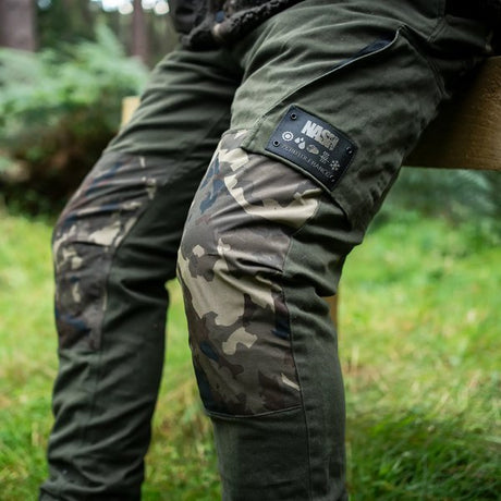Pantalón Nash Impermeable ZT Low Key - Tienda Carpfishing