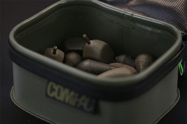Bolso para accesorios Korda Compac 140 L - Tienda Carpfishing