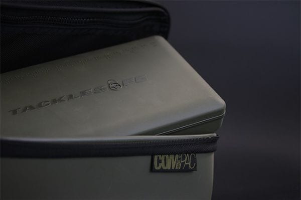 Bolso para accesorios Korda Compac 200 XL - Tienda Carpfishing