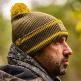Gorro OMC Mustardo Bobble Verde - Tienda Carpfishing
