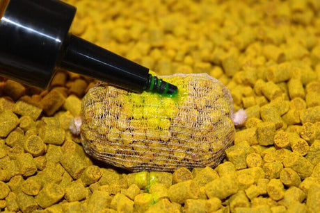 Líquido Fluminow Explosive Pro Elite Baits Banana Strawberry 150 ml - Tienda Carpfishing