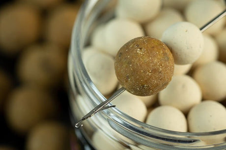 Pop Ups Sticky Manilla Blanco 16 mm - Tienda Carpfishing